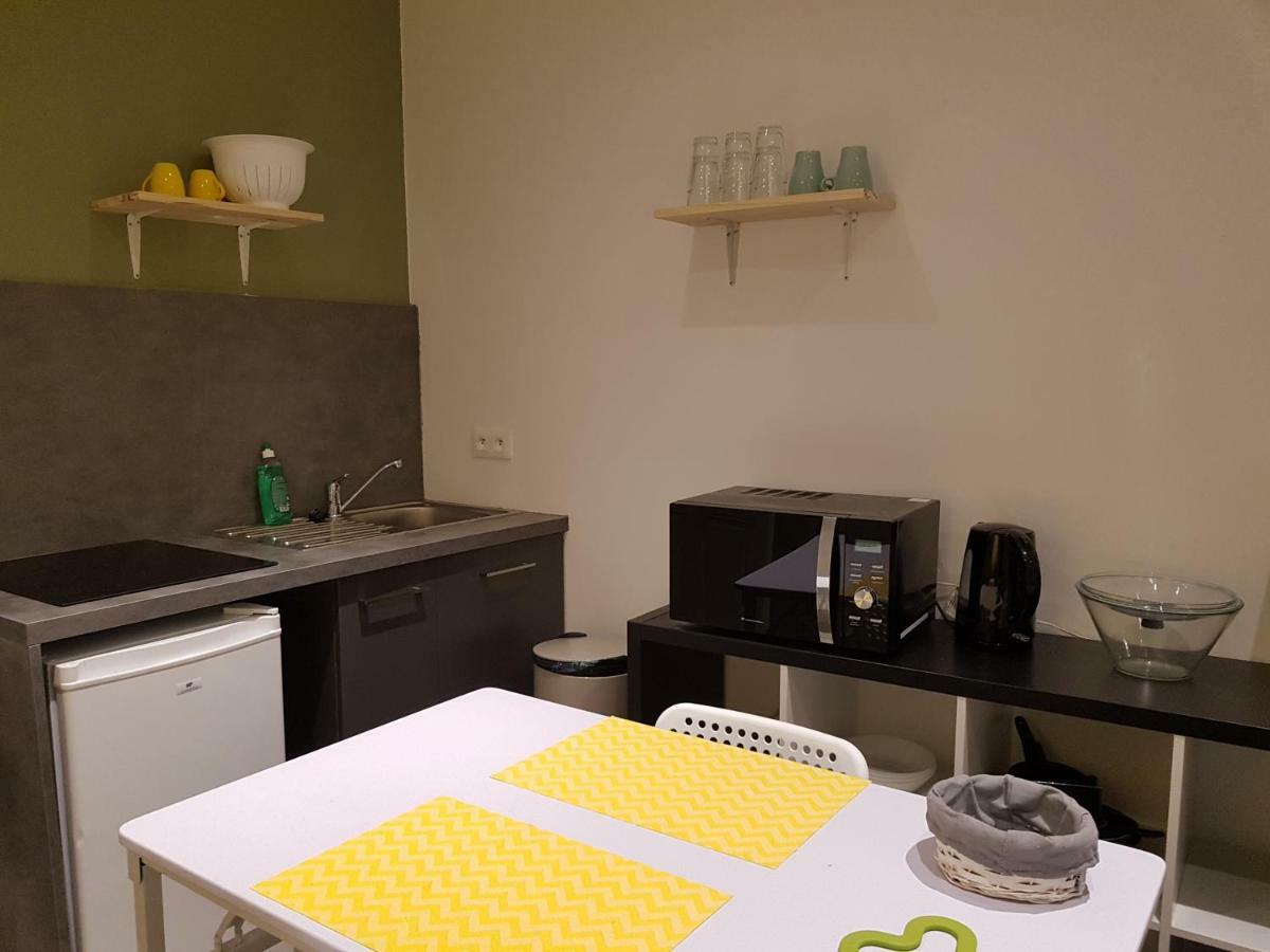 Studio équipé Centre ville Appartamento Le Creusot Esterno foto